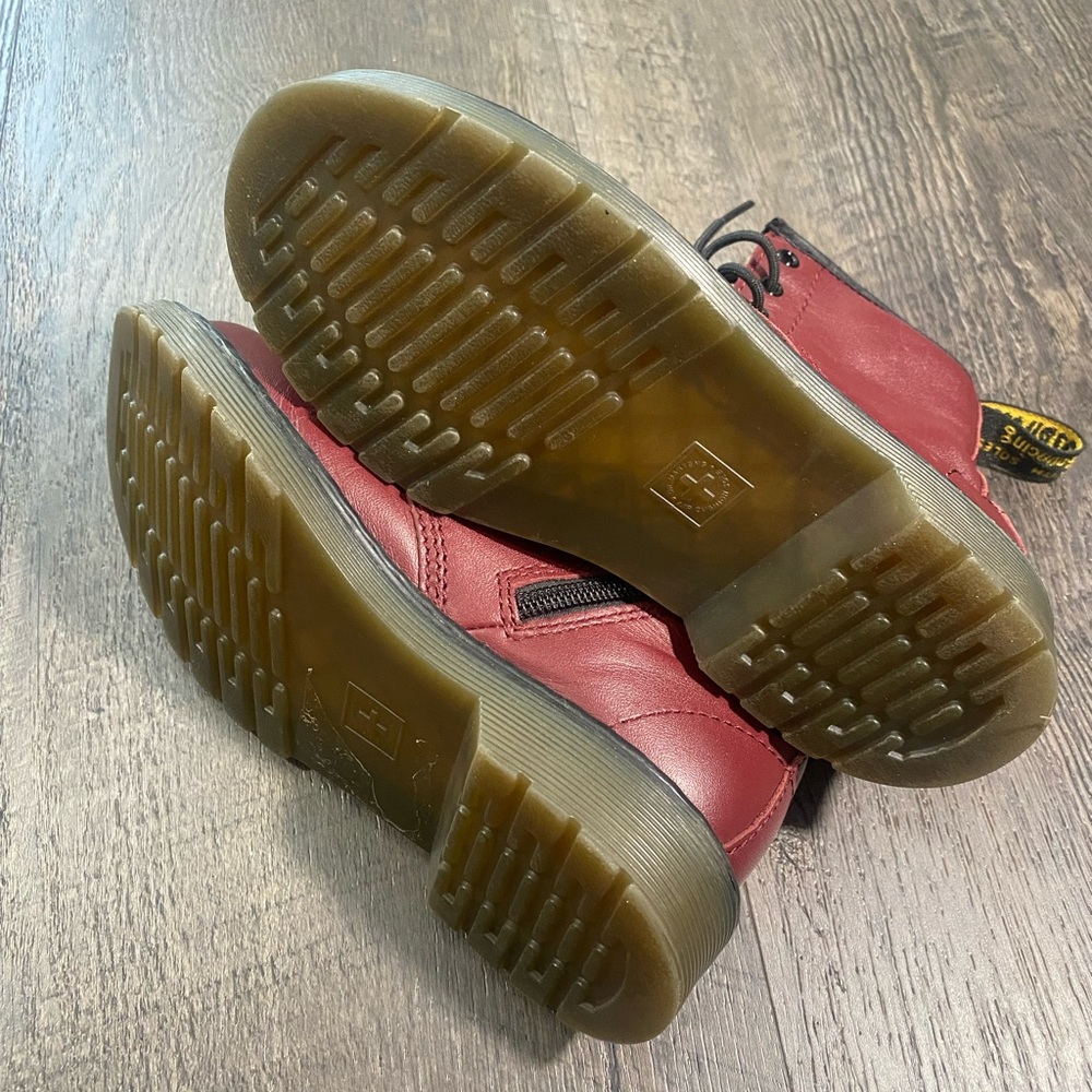DR MARTENS Delaney Leather Girls Boots - Picture 6 of 7